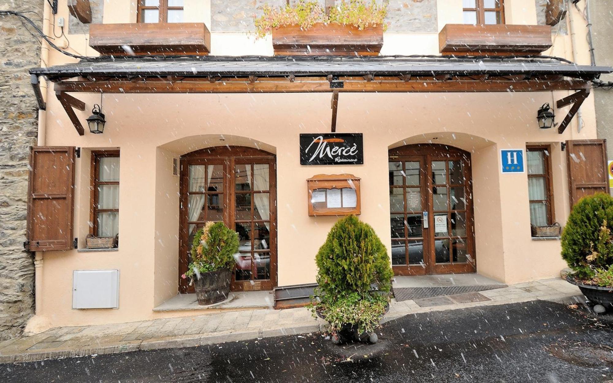 Hotel Fonda Merce Llivia Esterno foto