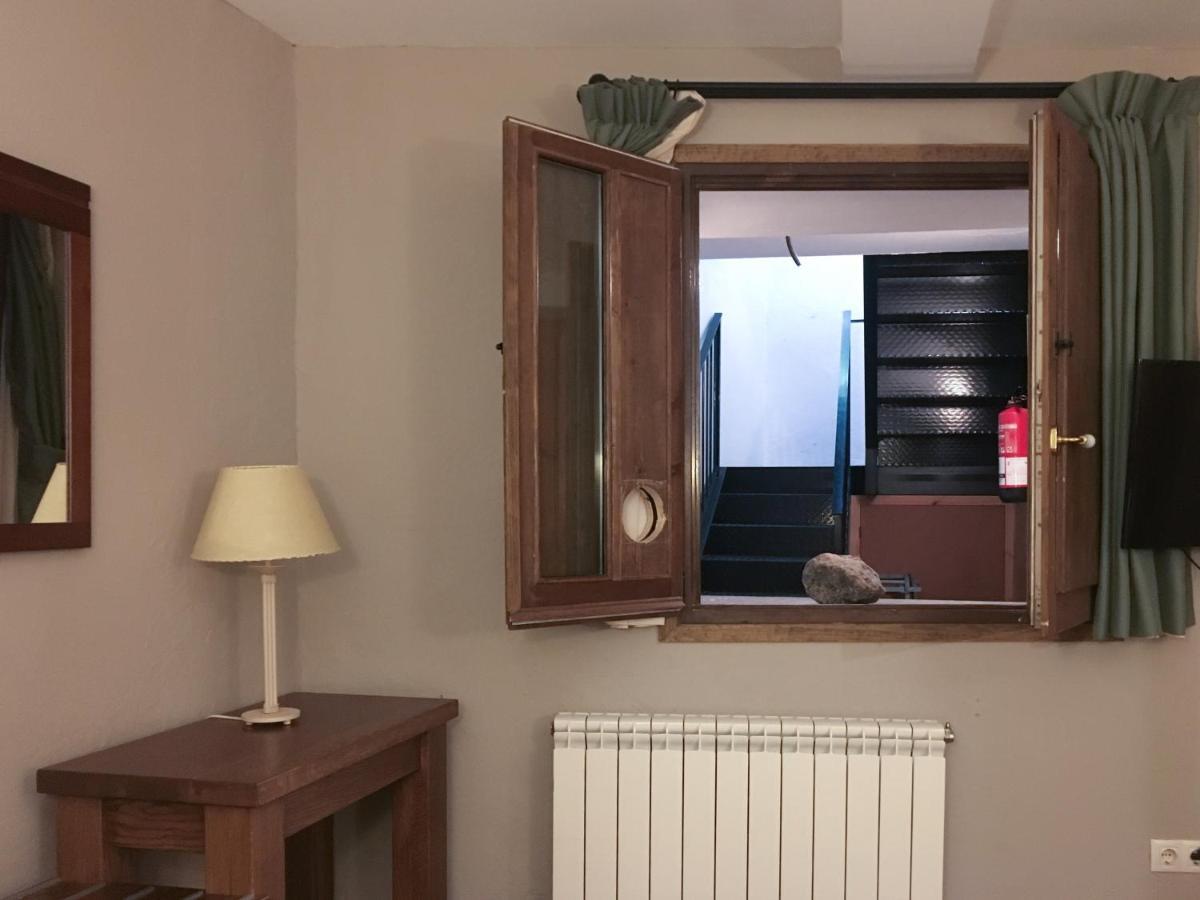 Hotel Fonda Merce Llivia Esterno foto
