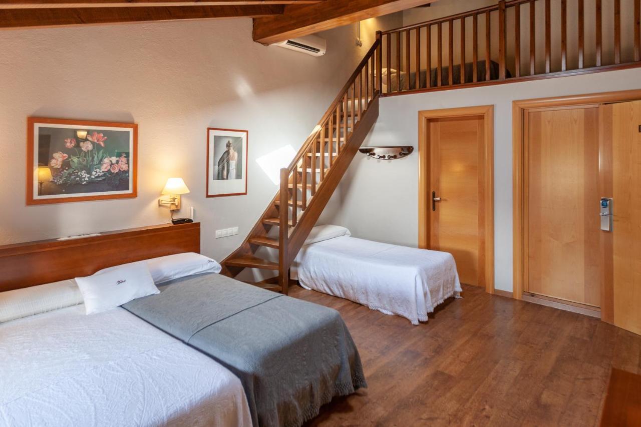 Hotel Fonda Merce Llivia Esterno foto