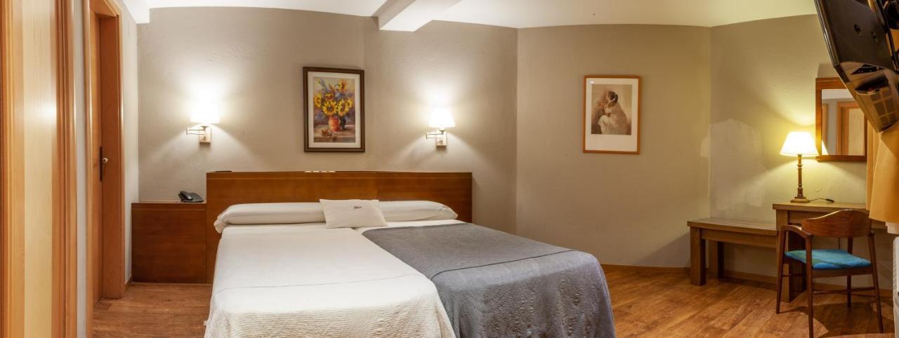 Hotel Fonda Merce Llivia Esterno foto